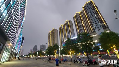 來(lái)自s10+超廣角鏡頭