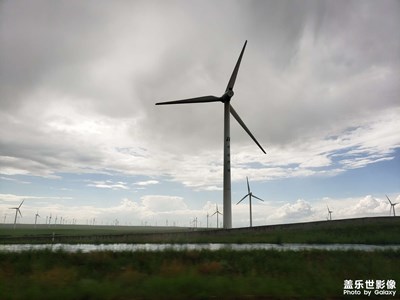 【與世界相遇】+云