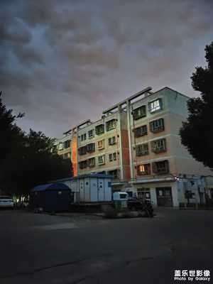 S20 U 夜拍還真是可以