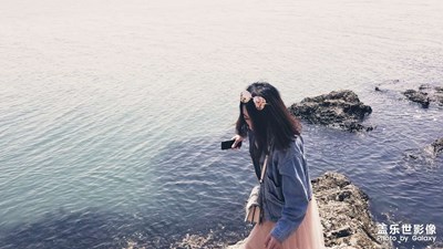 愿歲月待你我溫柔。