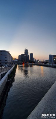 傍晚的蘇州河