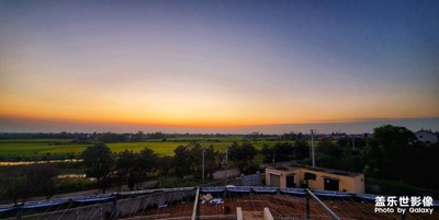 夕陽(yáng)無(wú)限好，月圓無(wú)限美