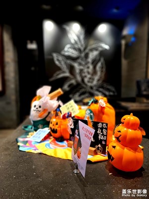 s20拍照??虛化效果不錯(cuò)