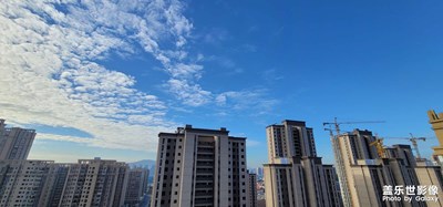 初秋的天空