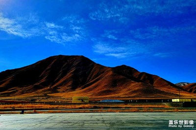 上高原拍冬日草原