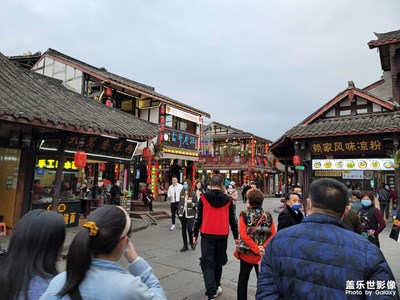 大年初三的街子古鎮(zhèn)