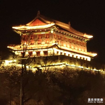 十五的月亮十六圓