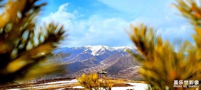 穹頂之下……山腳