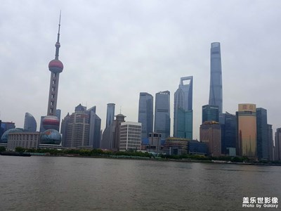 人與人之間最舒服的相處，是各自帶著涼薄