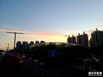 【家園麗景】+ 傍晚的時(shí)候