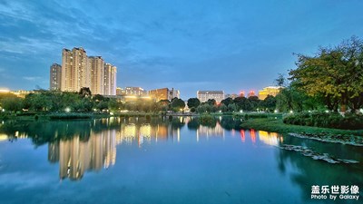 【家園麗景】+家門口的社區(qū)小公園