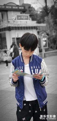 帶家人出來(lái)玩，試試新手機(jī)