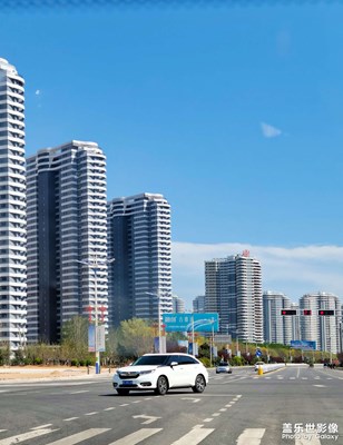 【春去夏猶清
】在路上