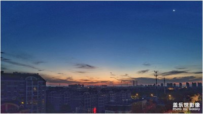 【彎彎月似眉】