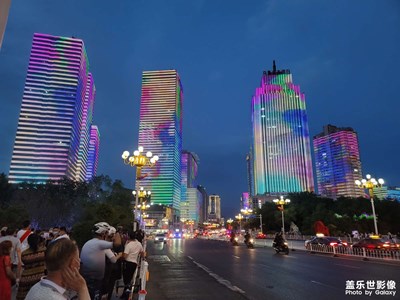 今日照片   烏魯木齊燈光秀