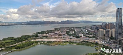 忍不住要發(fā)一下深圳灣和香港線條明顯，棱角分明