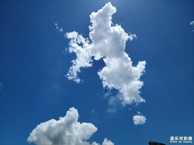 【靜默時(shí)光】  初秋天空