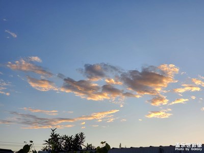 【隨走隨拍】 云與光