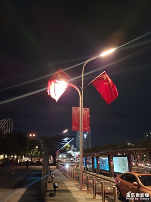 【旅行志】  晚上溜娃散步