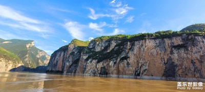 懷著夢想和遠(yuǎn)方奔赴每場山海