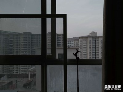 壞掉的窗紗