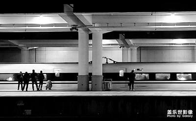 本期作品：《來與去》