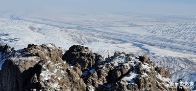 烏魯木齊市南山最高峰薩拉達萬行進途中