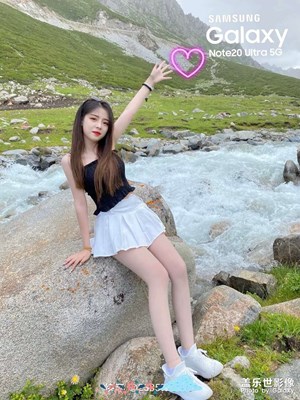 人美早餐美，月亮美。