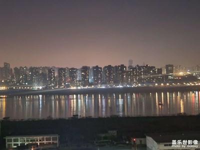 燈火通明的都市