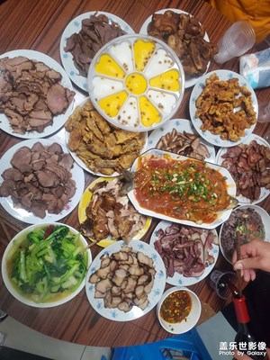 親戚家的年夜飯