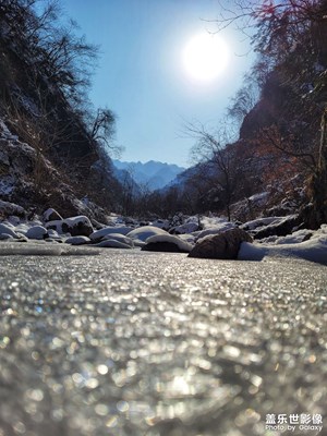 冬日暖陽(yáng)，偶遇冰瀑 ~