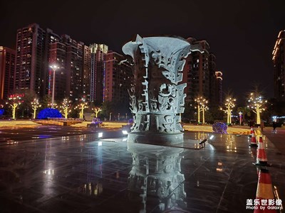 【身邊的美好】+廣場(chǎng)夜色