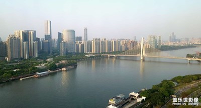 上廣州塔看電影，不到30塊，超值