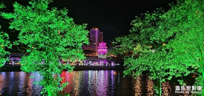 生活不易，常用三星記錄生活美意！