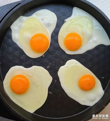 【碎片日?！孔灾齐p層三明治