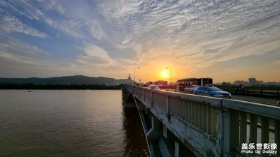 【不匆忙時(shí)刻】+暮色洲城