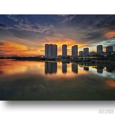 余暉落盡暮晚霞