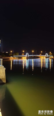 拍個照片試試手，沒有開夜間模式