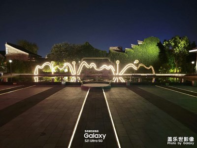 【季夏夜】左行喧囂，右轉(zhuǎn)靜謐