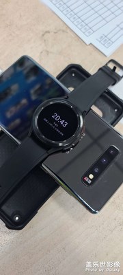 s10+反向充電居然有指示燈