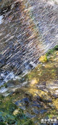 瞬間抓拍之（彩虹瀑布）