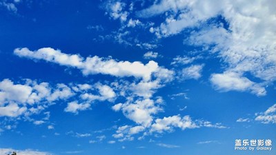 藍(lán)天白云