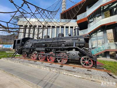 【天光凈影】+?抗戰(zhàn)遺址公園