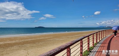 三亞灣椰夢(mèng)長(zhǎng)廊和鳳凰島