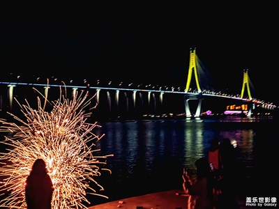 【過大年】+煙火??