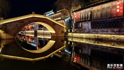春節(jié)古鎮(zhèn)夜景