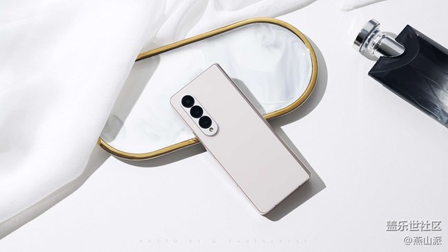 三星Z Fold4這IPX8防水太強(qiáng)了