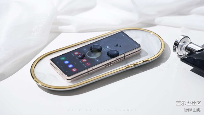 三星Z Fold4這IPX8防水太強(qiáng)了