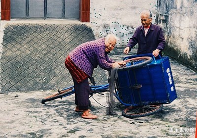 從百草園到現(xiàn)代工業(yè)