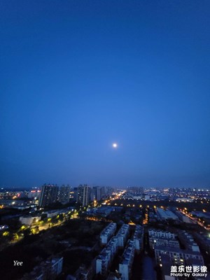 【五一隨拍】+行走在大城小市